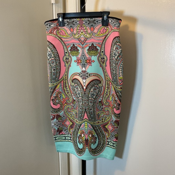 13. Bisou Bisou Michele Bohbot Blue and Pink Embellished Pencil Skirt Midi SZ S - Picture 5 of 5